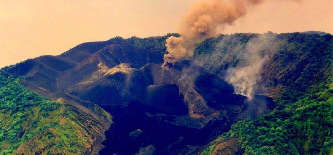 The Barren Island erupts.The Barren Island erupts.